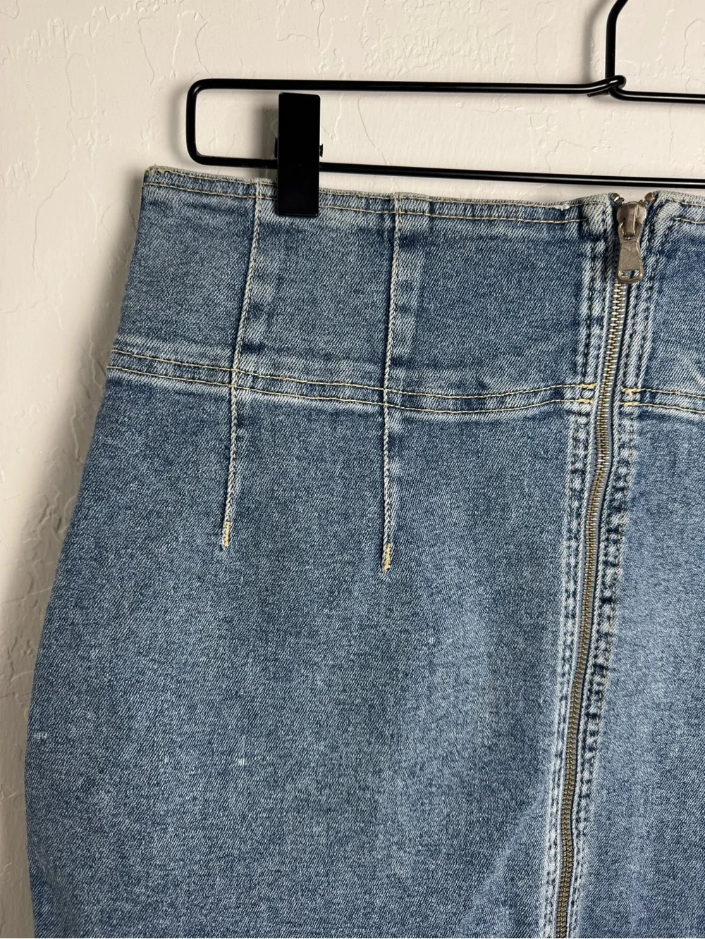 We The Free Free People Virgo Denim Zip Up Mini Skirt Size 31